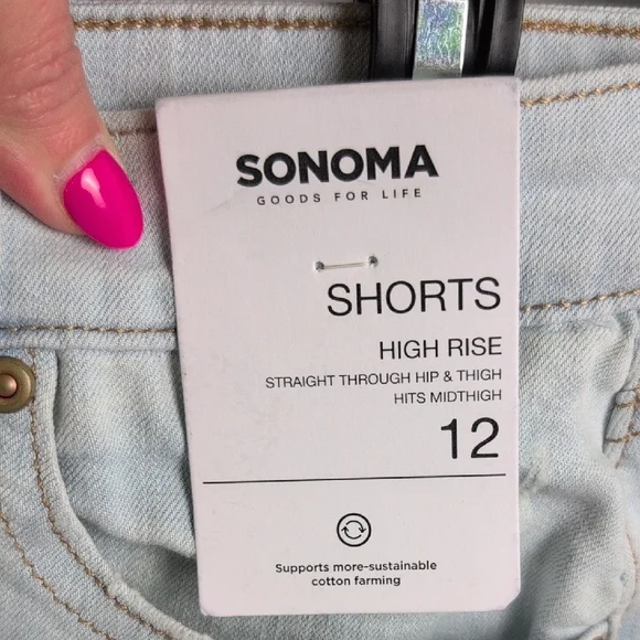 Sonoma Blue Jean Shorts with‎ Distressed Look - Picture 3 of 4